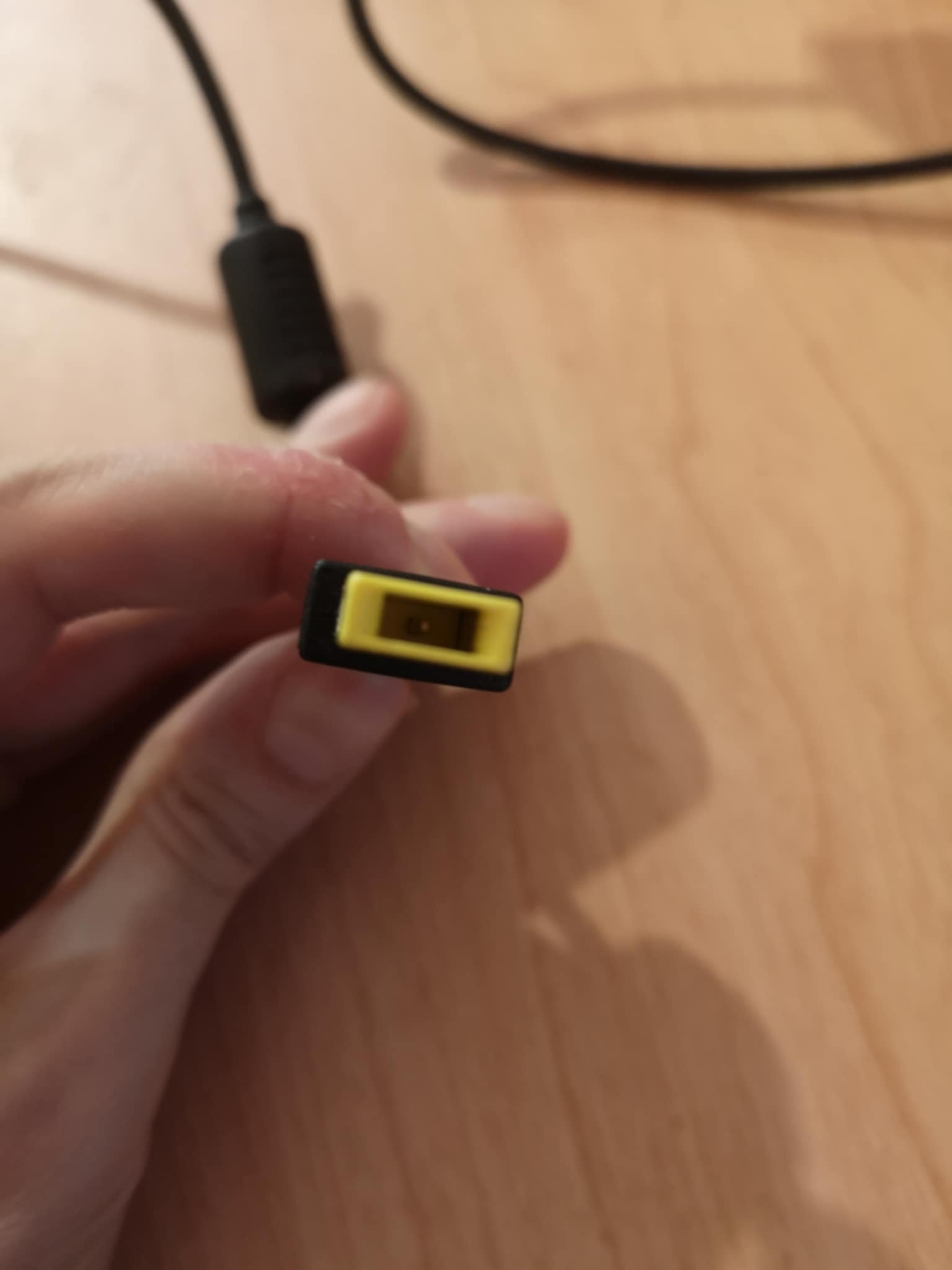 Lenovo Rectangle Power Connector